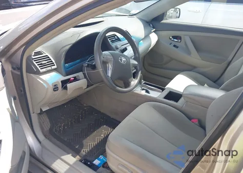 2008 Toyota Camry Le V6 z USA, uszkodzony, nr VIN JTNBK46K283036815